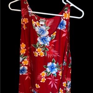Beautiful and bright aloha dress with pockets.